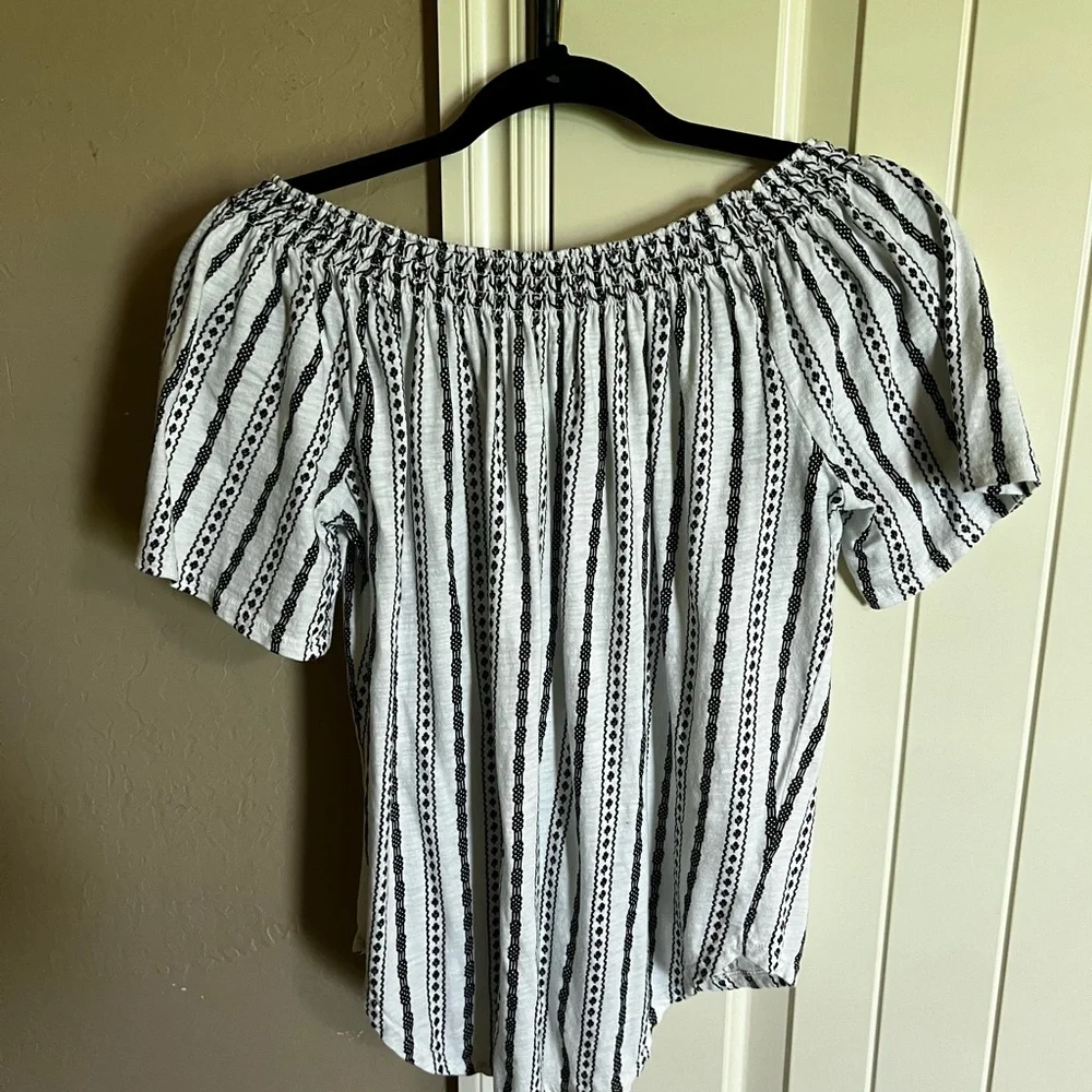 LOFT Black and White Off the Shoulder Blouse - Picture 2 of 2